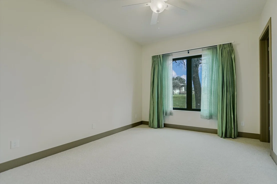 Photo of 401 Eagle Ridge
