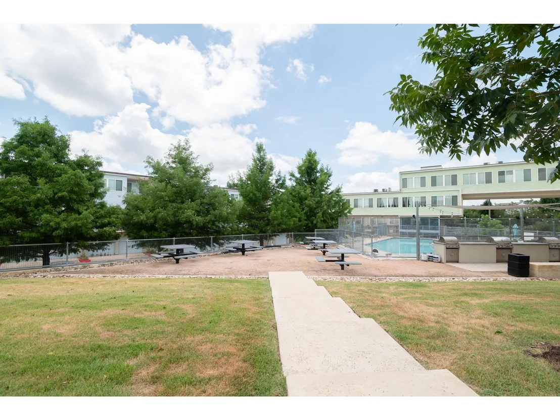 Photo of Unit 205 at 604 N Bluff DR