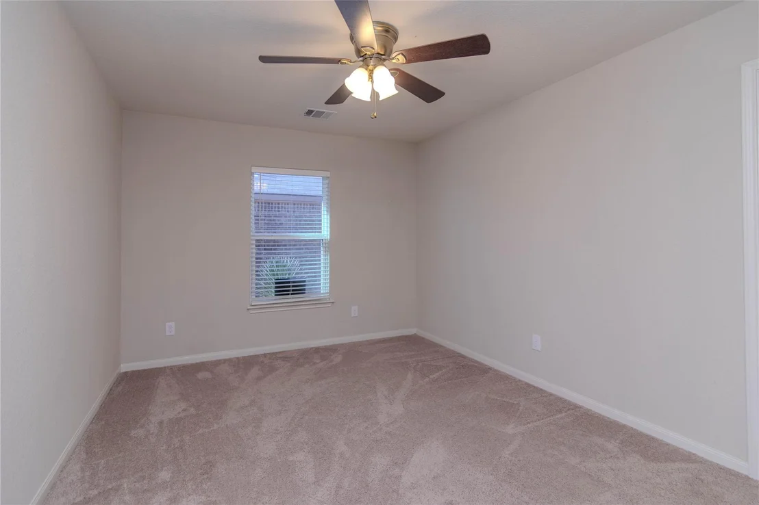 Photo of 1458 Violet LN