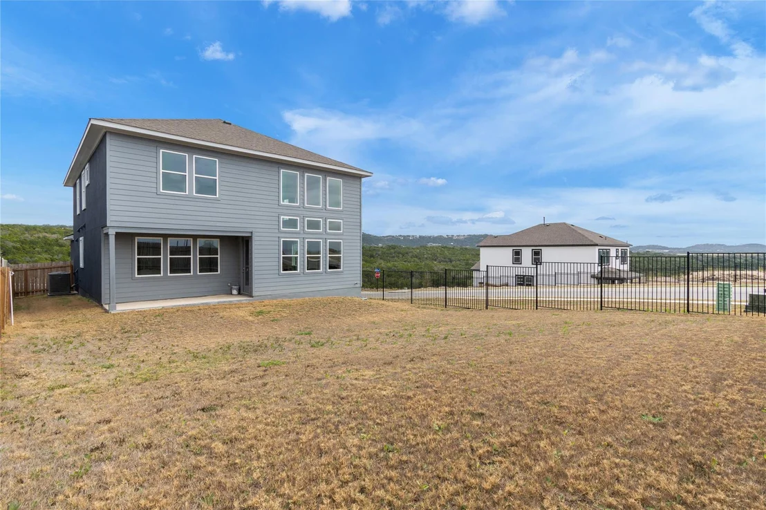 Photo of 8500 Red Bottle Brush RD