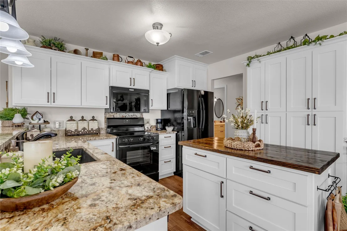 Photo of 386 Lake Loop