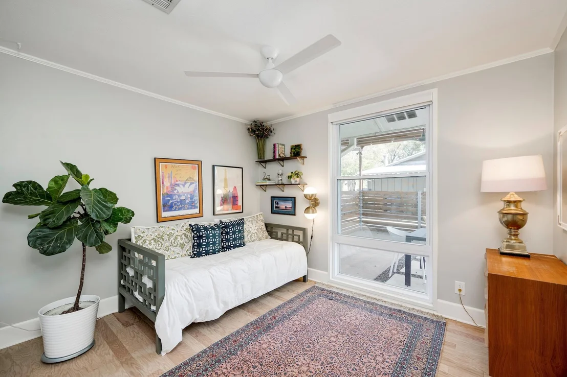 Photo of 1313 Corona DR