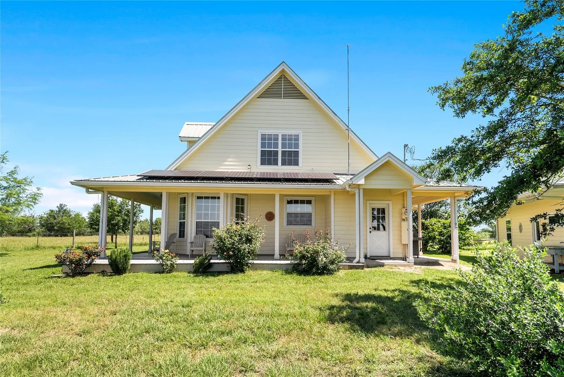 Photo of 928 Upper Elgin River RD