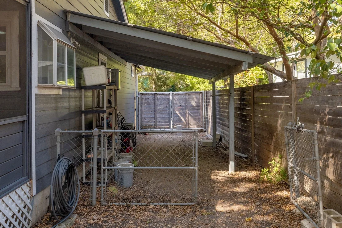 Photo of 6511 Chesterfield Ave