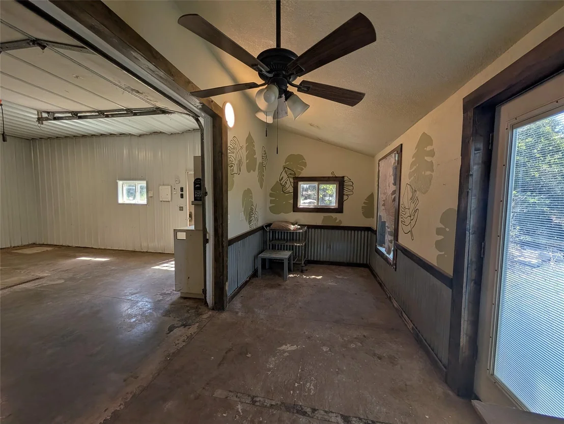 Photo of 250 Kothmann RD