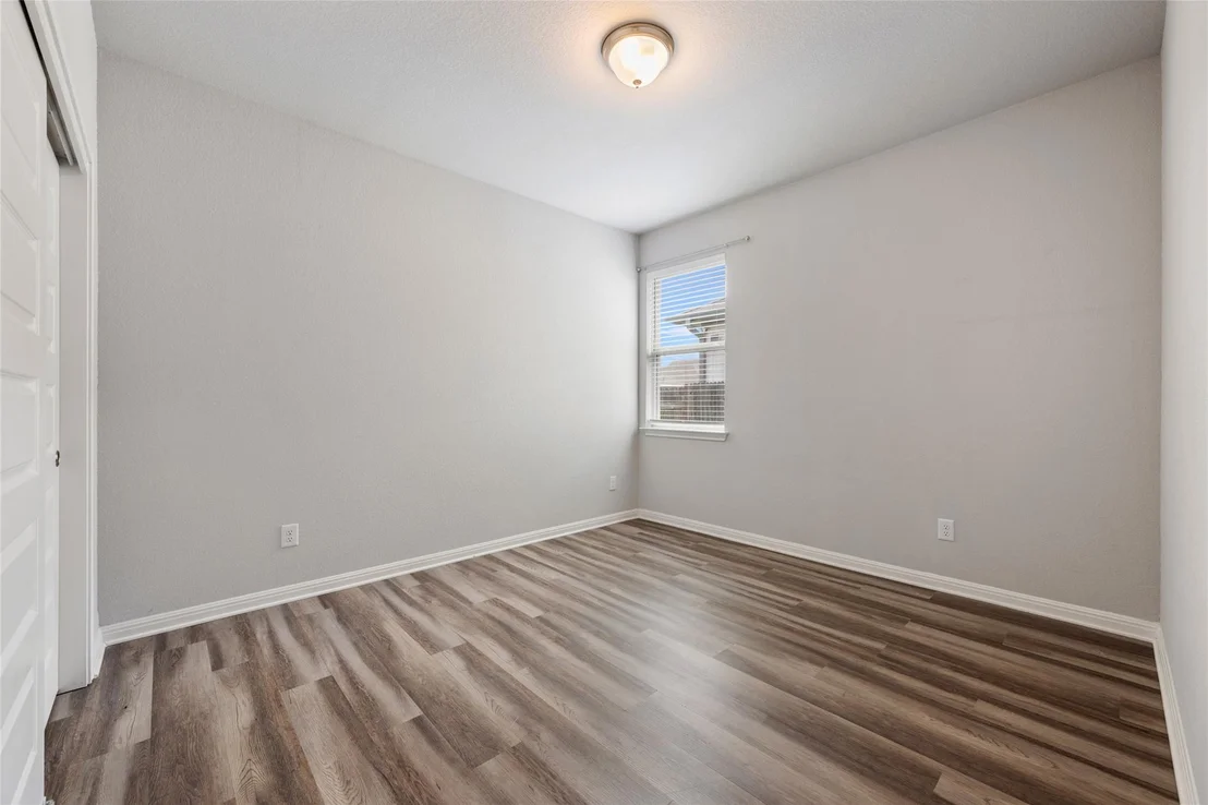 Photo of 101 Quiet Man DR