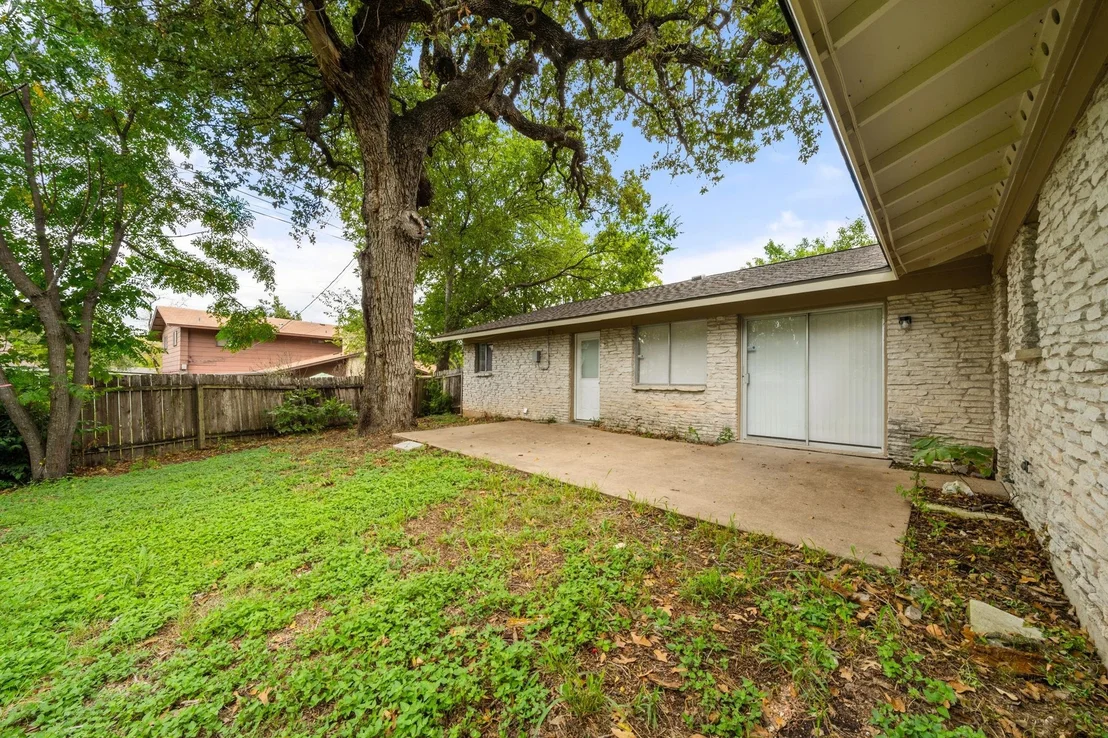 Photo of 2115 Gaston Place DR