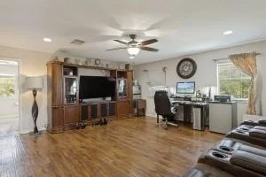 Photo of 403 Sinclair DR