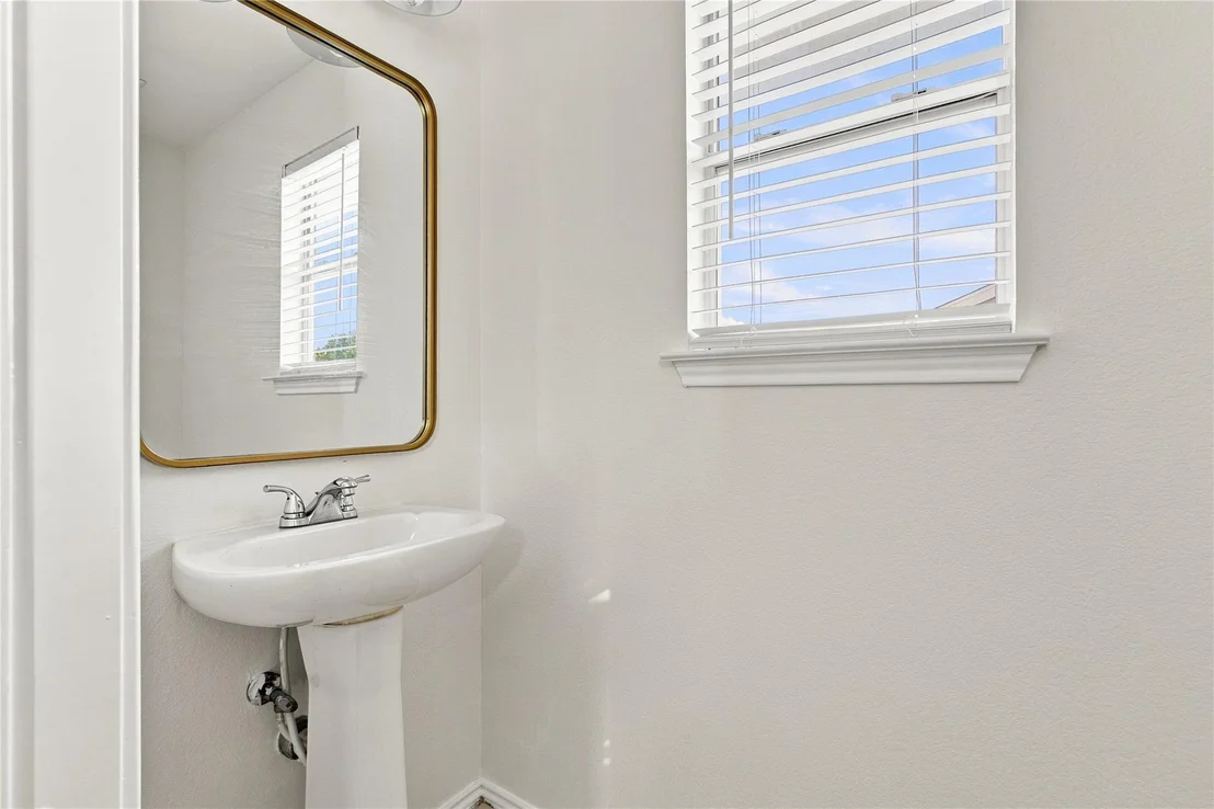 Photo of 437 Haupt