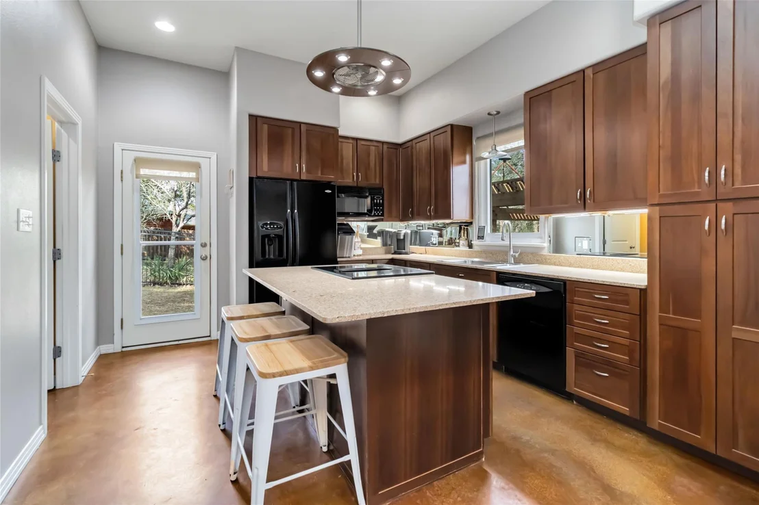 Photo of 172 William Higgins DR