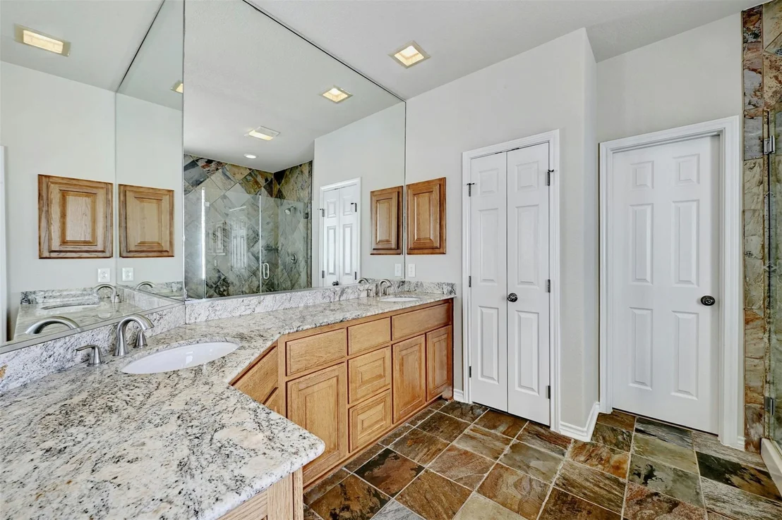Photo of 1300 Little Bear RD