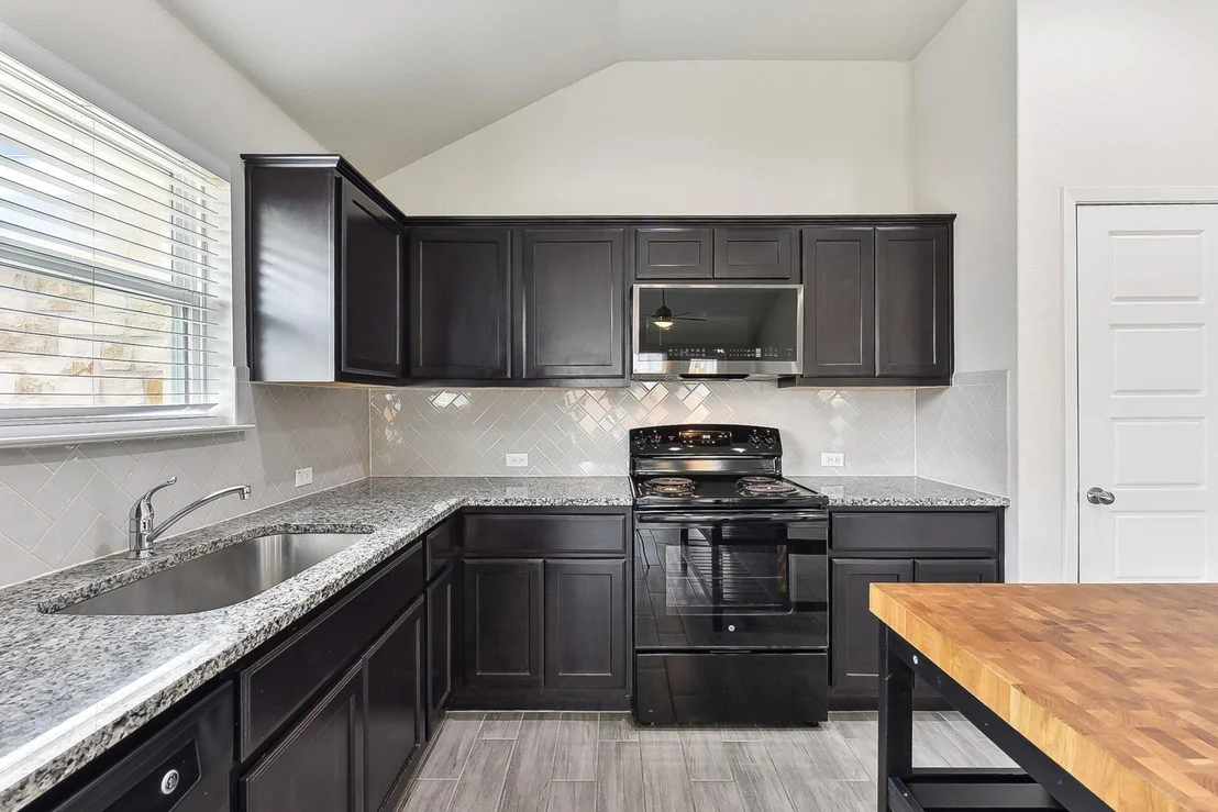 Photo of 116 Saranac DR