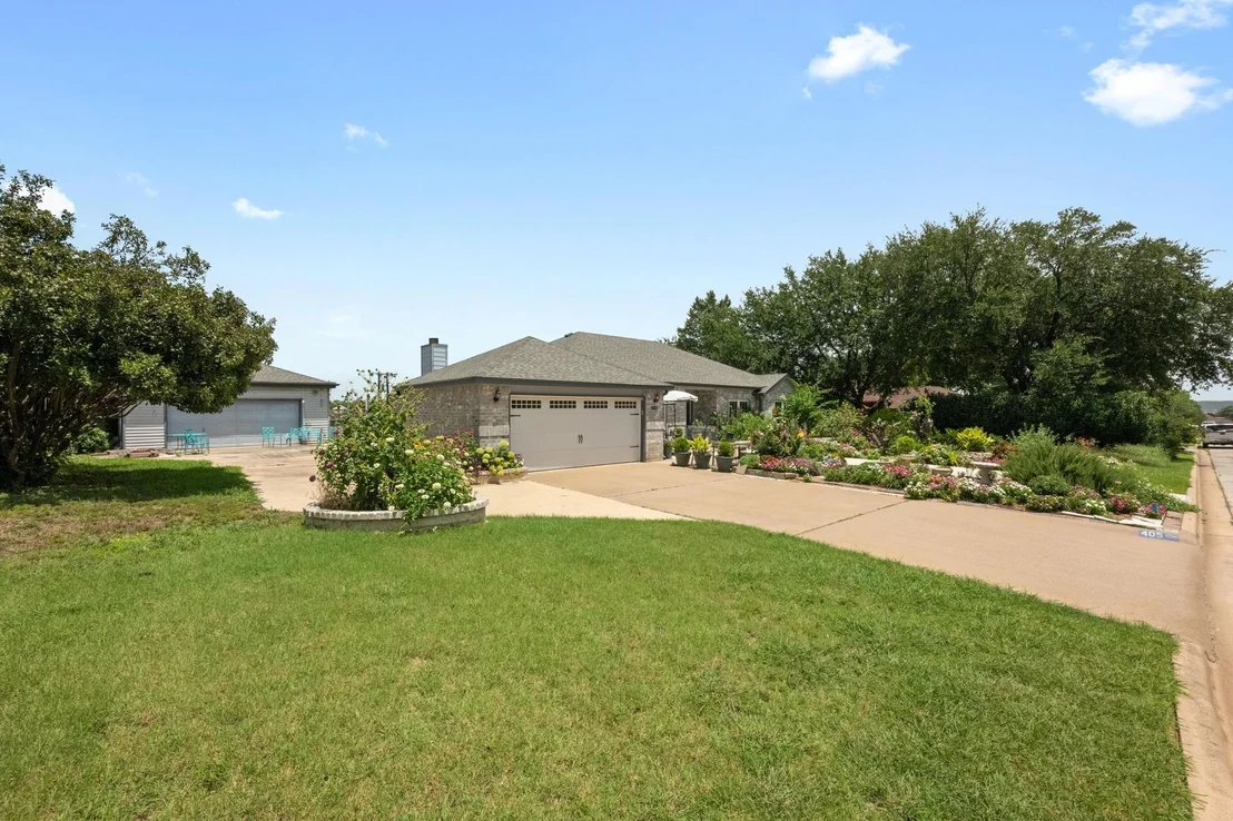 Photo of 405 Tomahawk DR