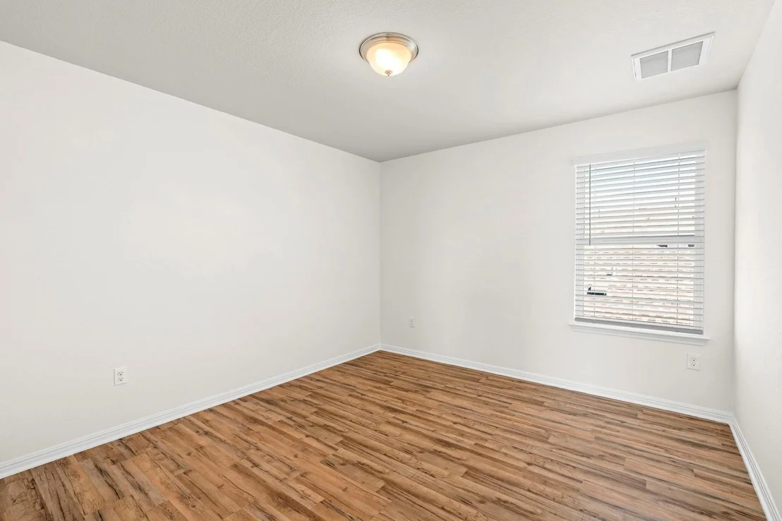 Photo of 128 Dunlin LN