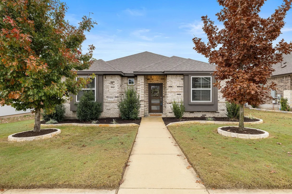 Photo of 1136 Oak Chase WAY