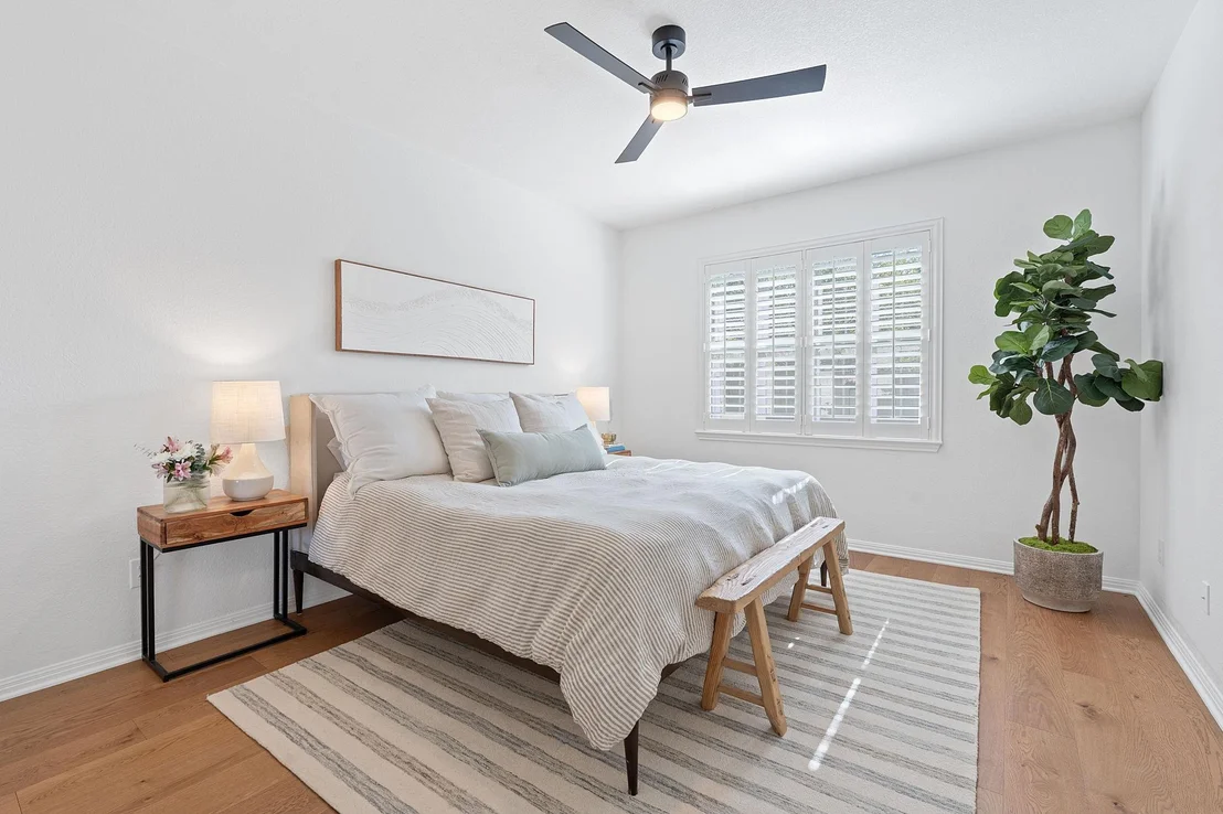 Photo of 2209 Westfalian TRL