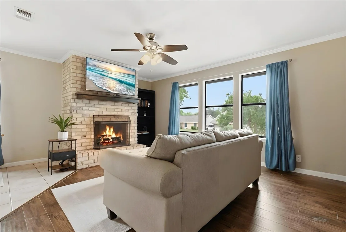 Photo of 4011 Hillside DR