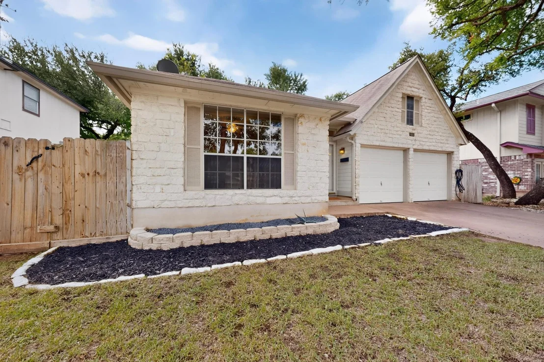 Photo of 7441 Dallas DR