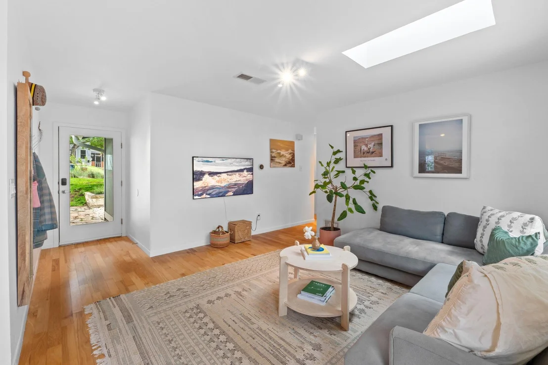 Photo of 3711 Werner Ave