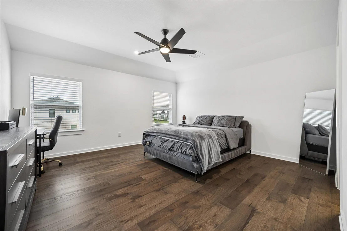 Photo of 2513 Novara TRL