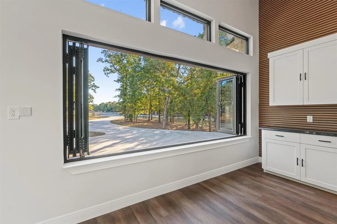 Photo of 265 Maple Leaf TRL