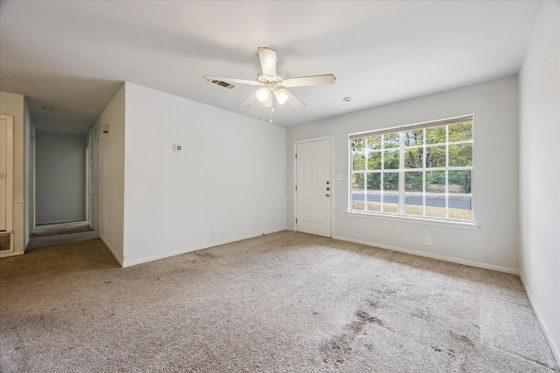 Photo of 402 Bramble DR