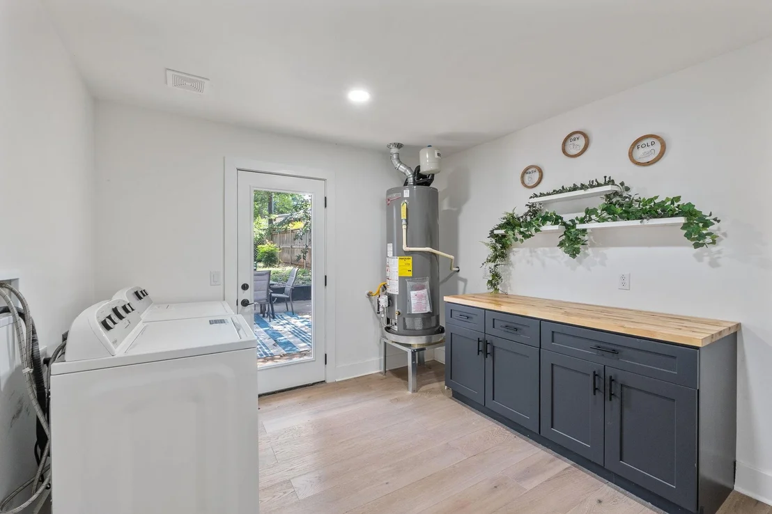 Photo of 5800 Marilyn DR