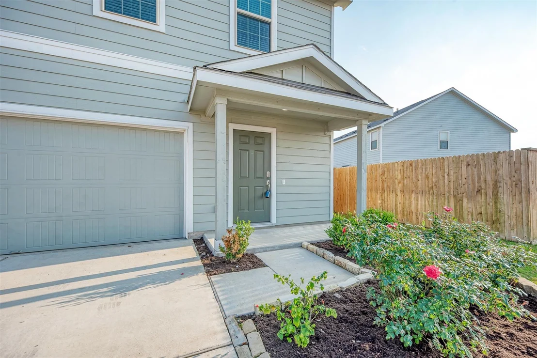 Photo of 817 Circle WAY