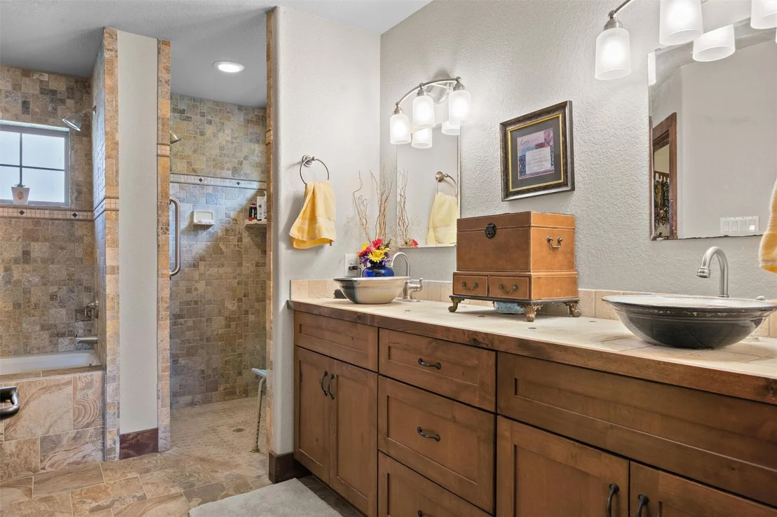 Photo of 411 Kaanapali LN