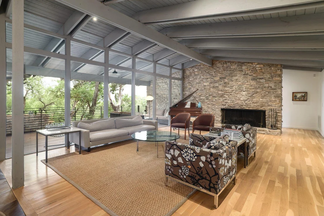 Photo of 5800 Lookout Mountain DR