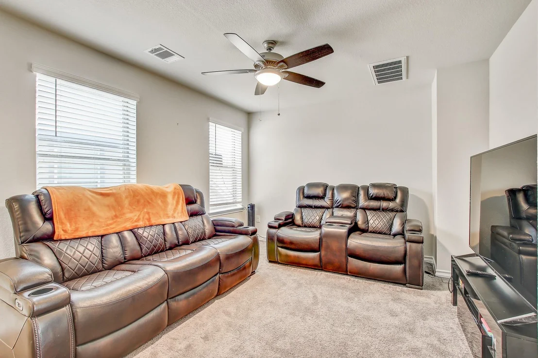 Photo of 495 Eves Necklace DR