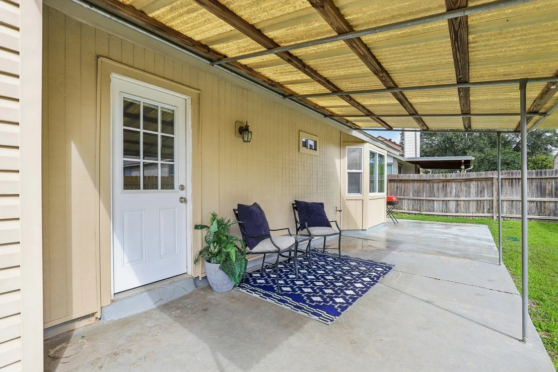 Photo of 305 Hornbean LN