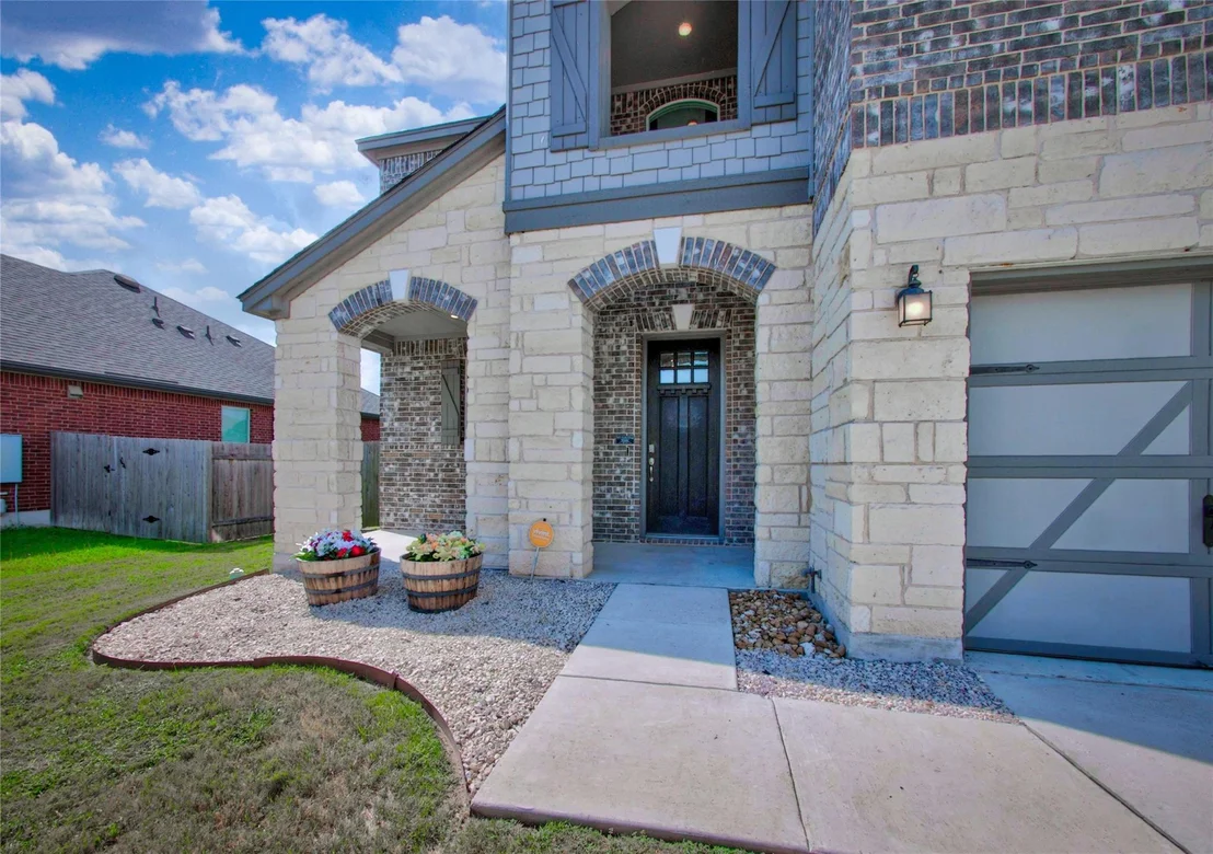 Photo of 1604 Foxglove DR