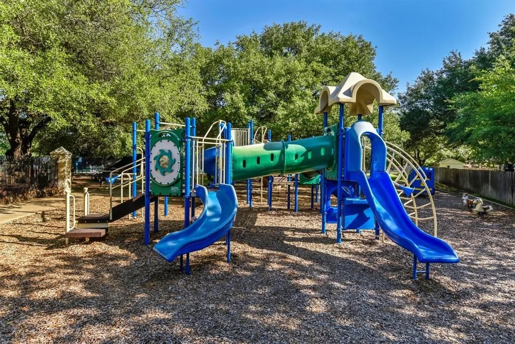 Photo of 3814 Forest Creek DR