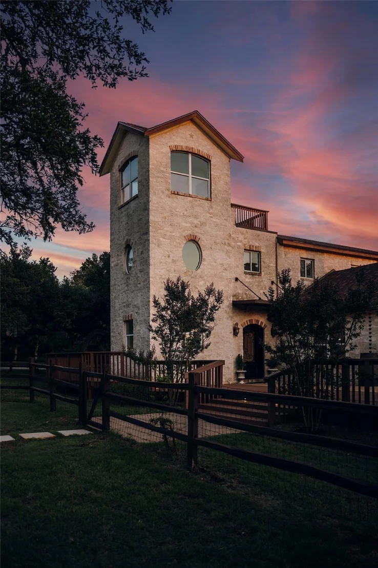 Photo of 790 Enchanted Oaks DR