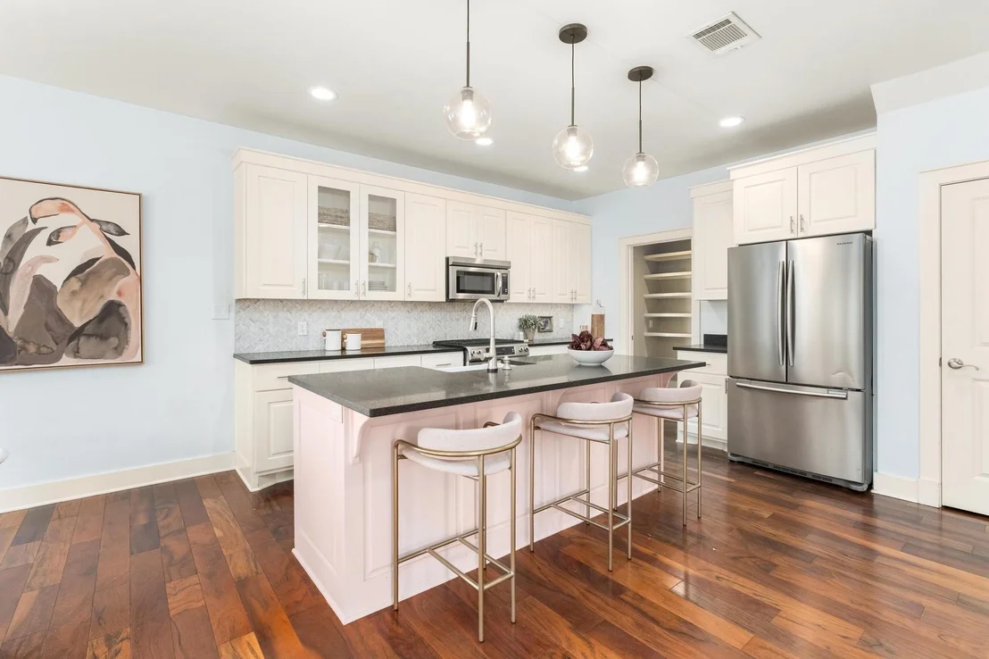 Photo of 3612 Oakmont BLVD