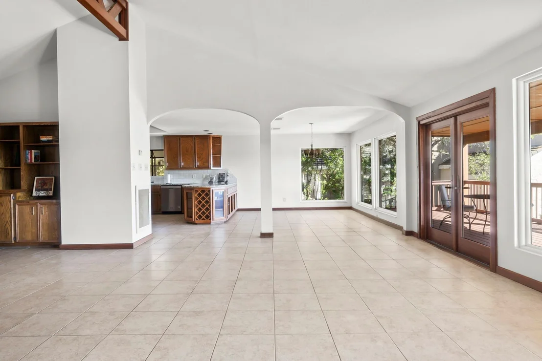 Photo of 18409 Lakepoint CV
