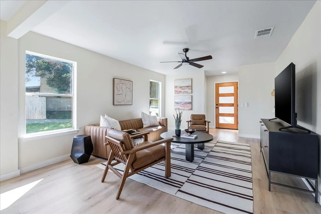 Photo of 606 Sheraton Ave
