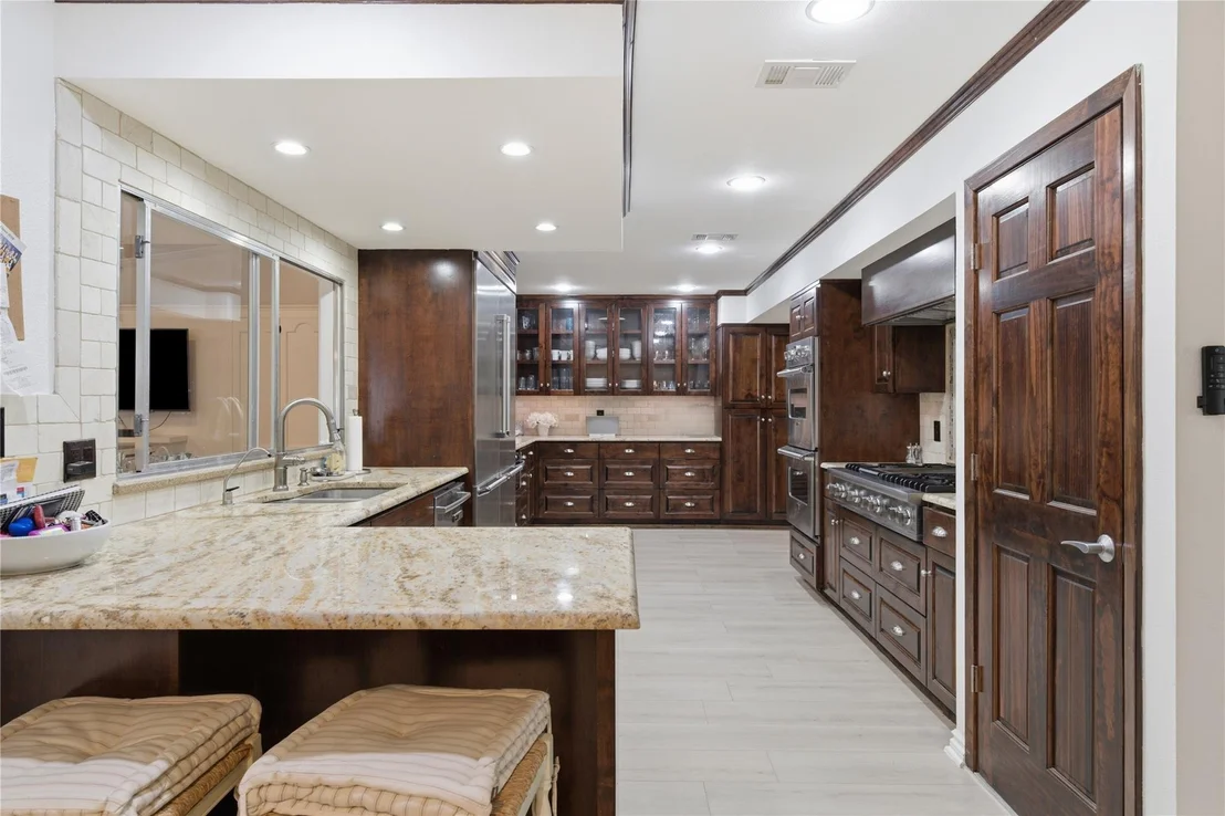 Photo of 3409 Lakeside DR
