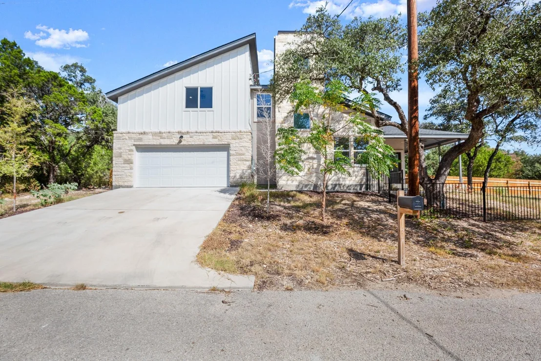 Photo of 18208 Gregg Bluff RD