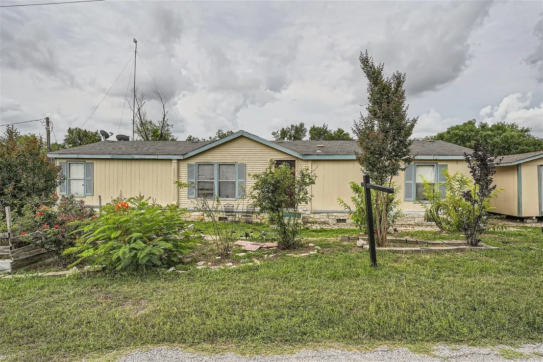 Photo of 23301 Alicia DR