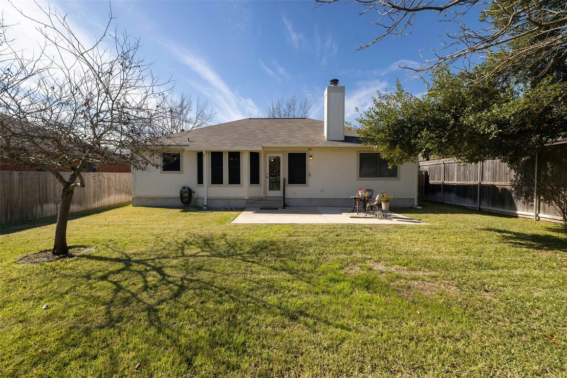 Photo of 512 Millcreek LN