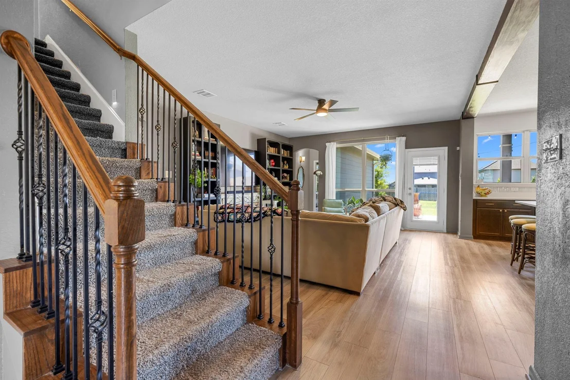 Photo of 5030 Dickinson LOOP