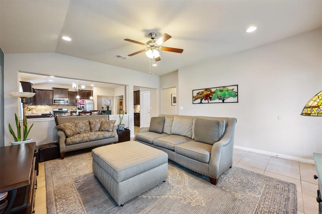 Photo of 604 Longhorn Cavern RD