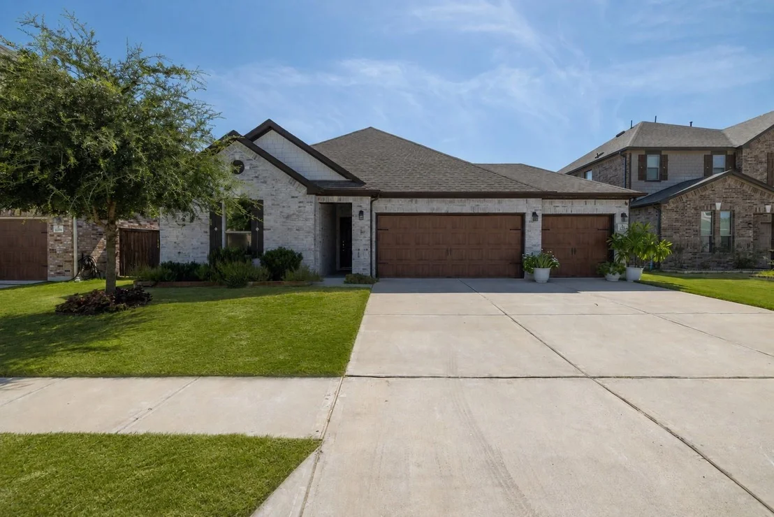 Photo of 1212 Euless LN