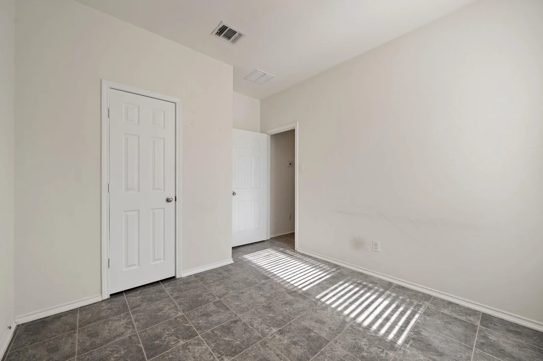 Photo of 14712 Lake Victor DR