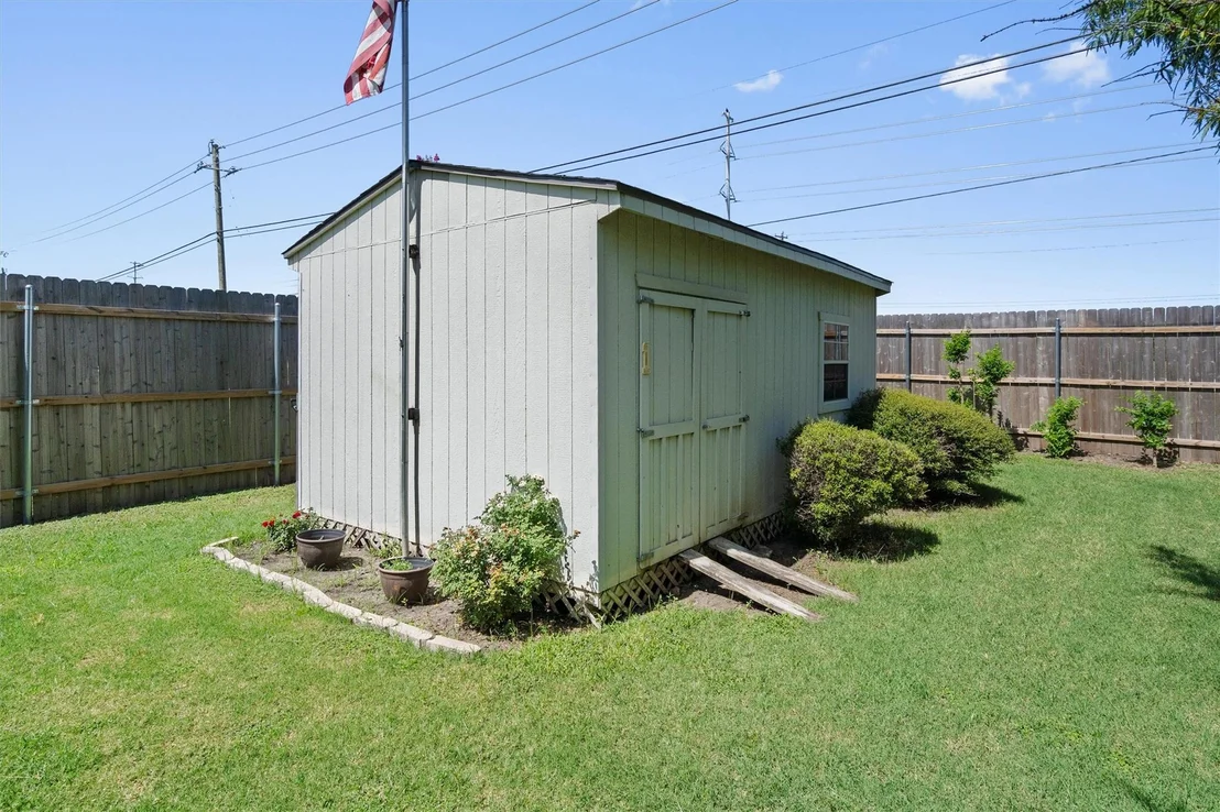 Photo of 418 Keenland DR