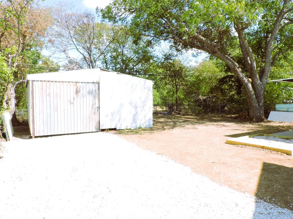 Photo of 705 E Highway 82