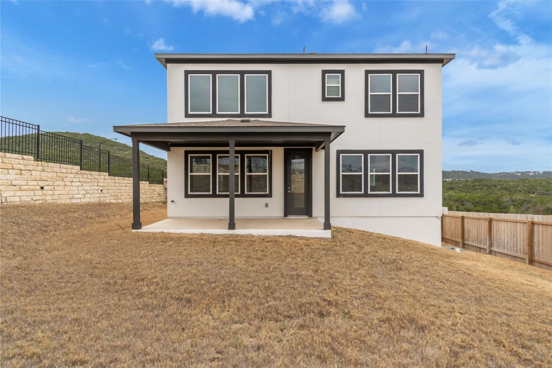 Photo of 8424 Red Bottle Brush RD