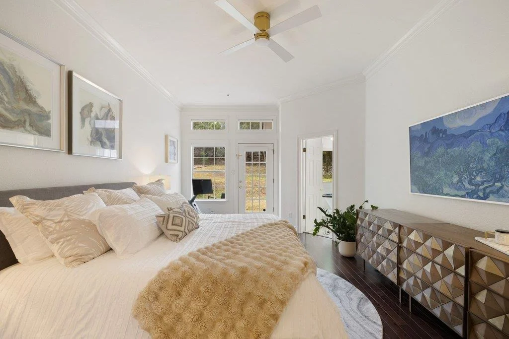 Photo of 2200 Cliffs Edge DR